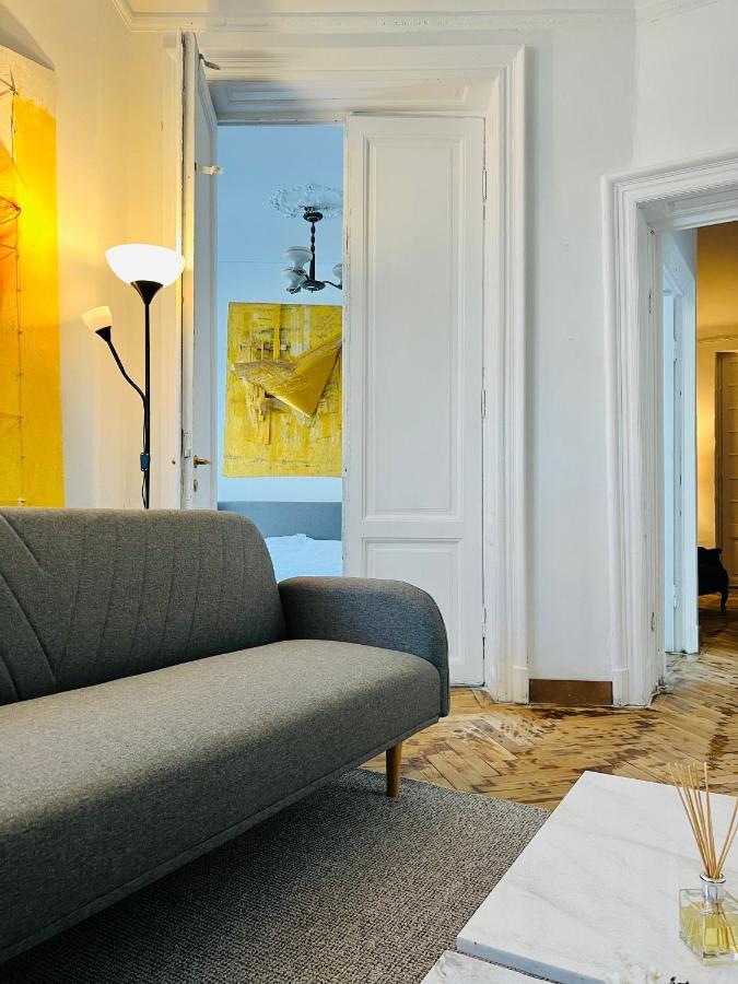 Sada Art Gallery Apartment Bukarest Kültér fotó