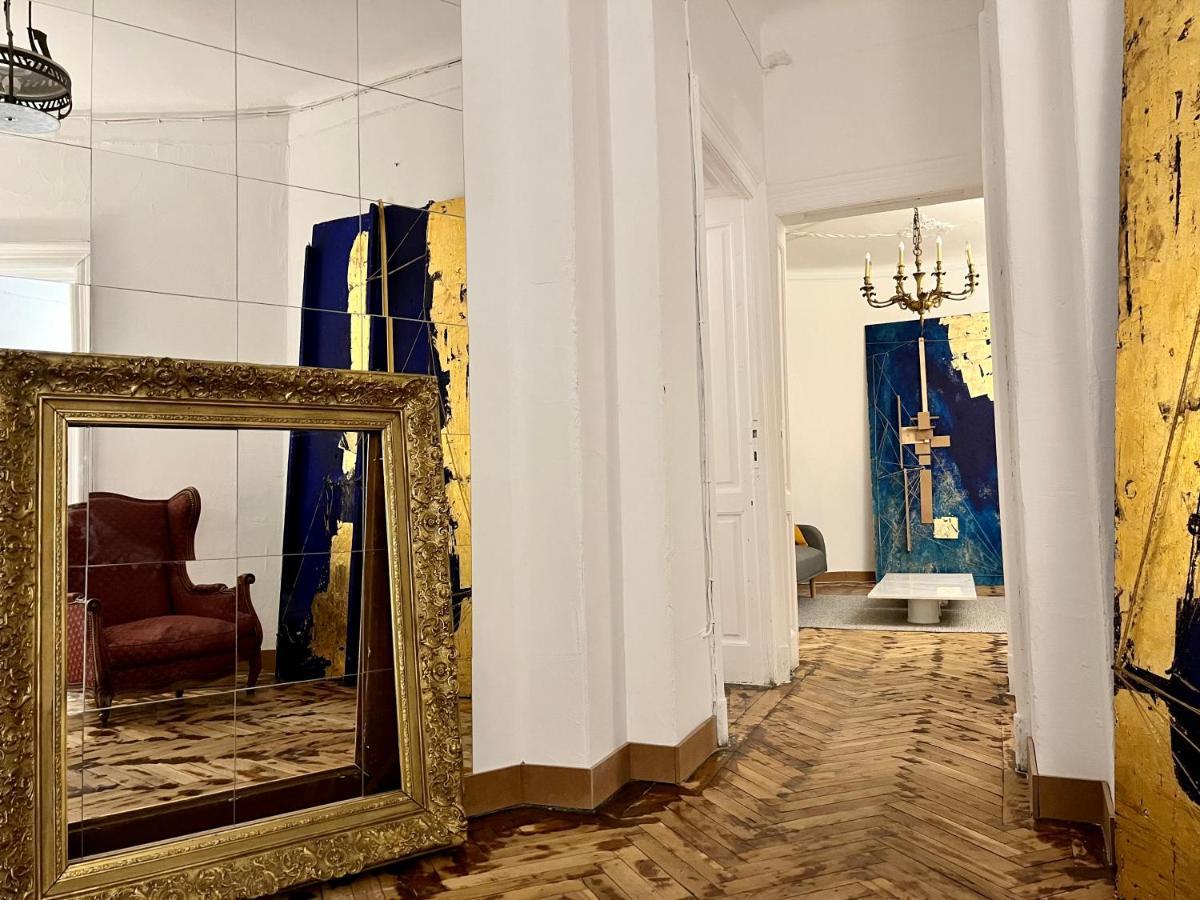 Sada Art Gallery Apartment Bukarest Kültér fotó